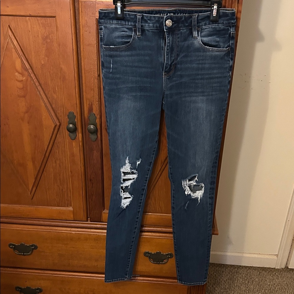 American Eagle High Rise Distressed Blue Jegging